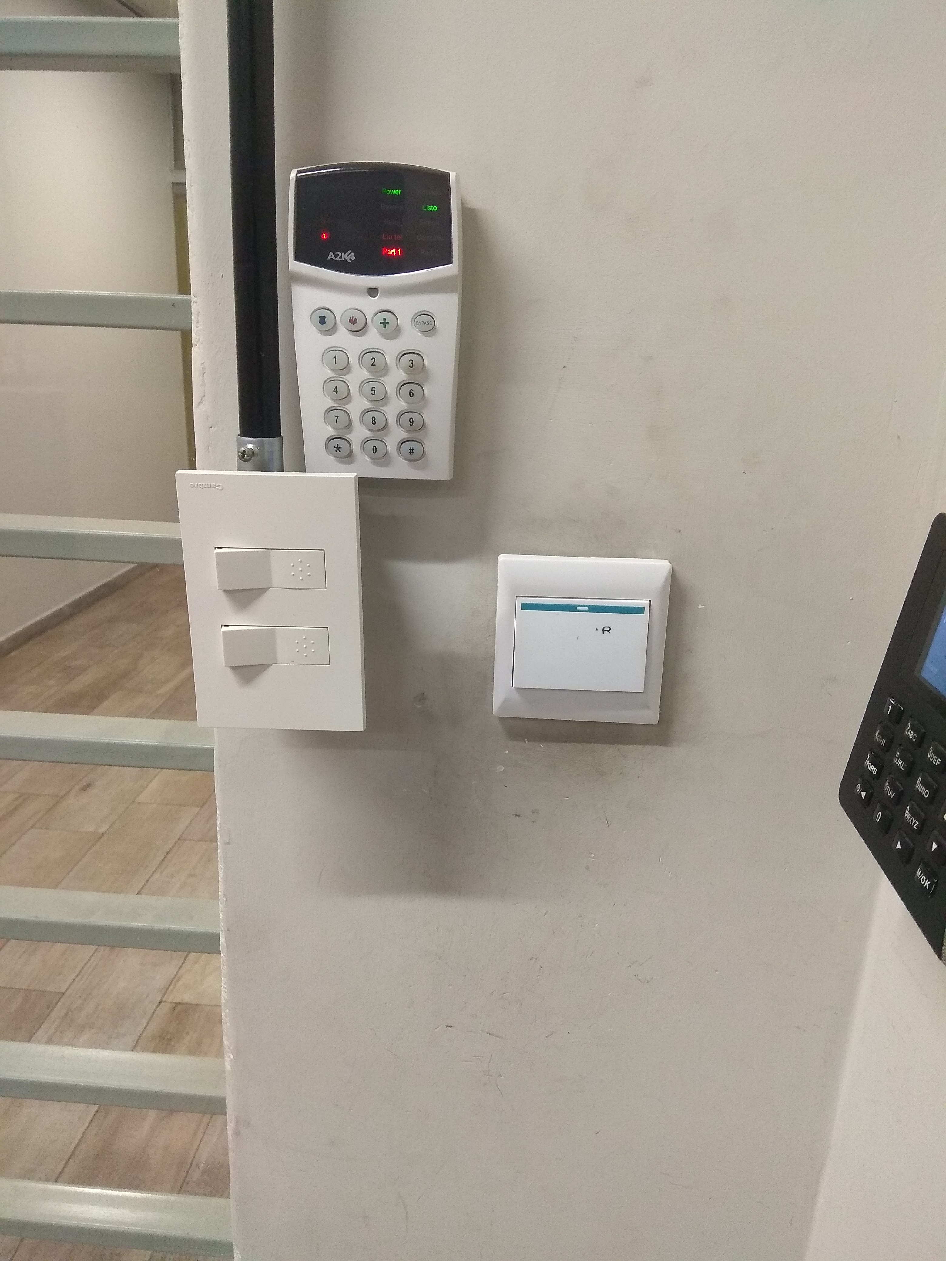 Instalador de cámaras, Instalador de alarmas, Instalador de redes / wifi en Presidente Derqui — trabajo 5