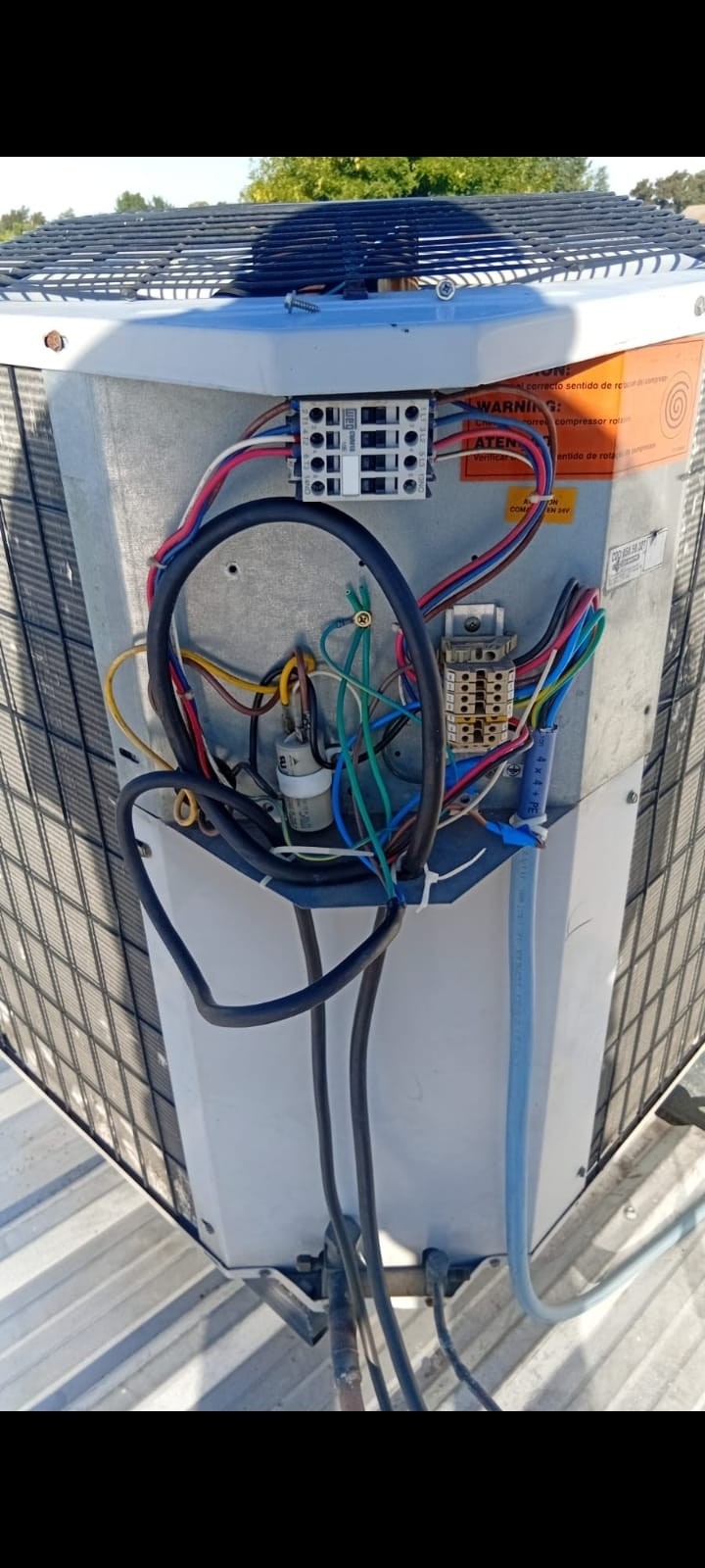 Técnico en refrigeración en Tigre — trabajo 2