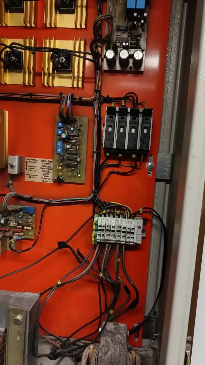 Electricista, Mantenimiento del hogar, Mantenimiento de oficinas, Impermeabilización en Argentina — trabajo 2