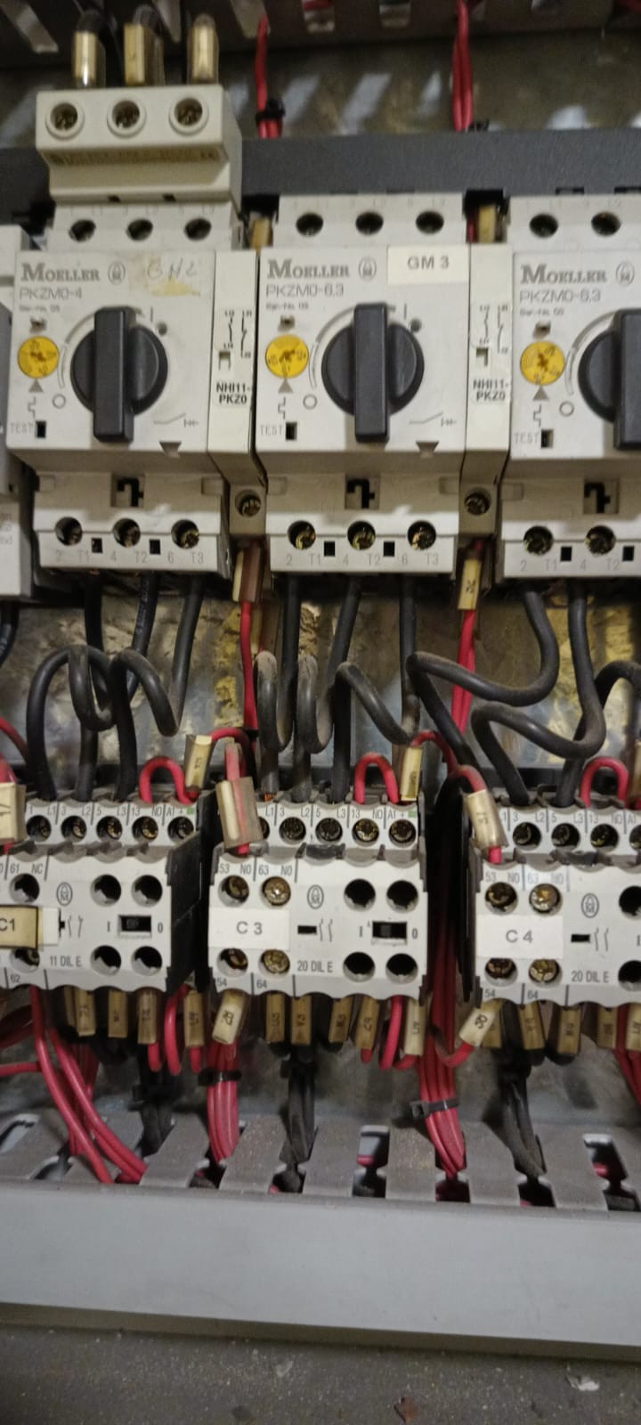 Electricista, Mantenimiento del hogar, Mantenimiento de oficinas, Impermeabilización en Argentina — trabajo 3