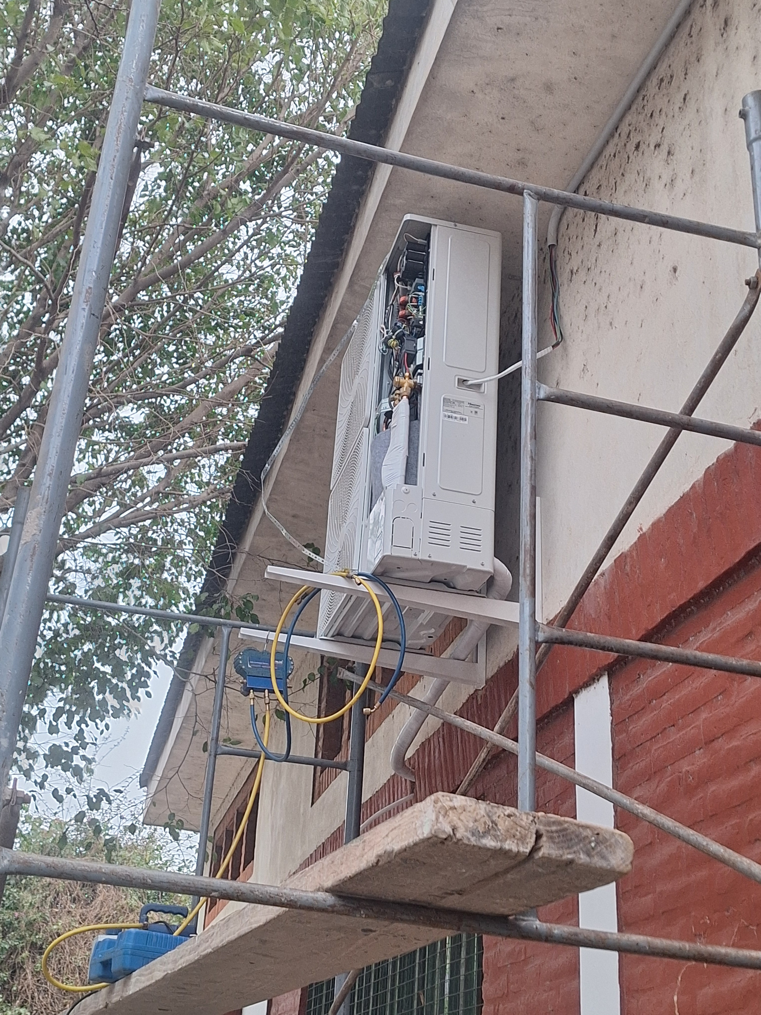 Electricista, Instalador de aire acondicionado, Pintor, Albañil en Argentina — trabajo 2