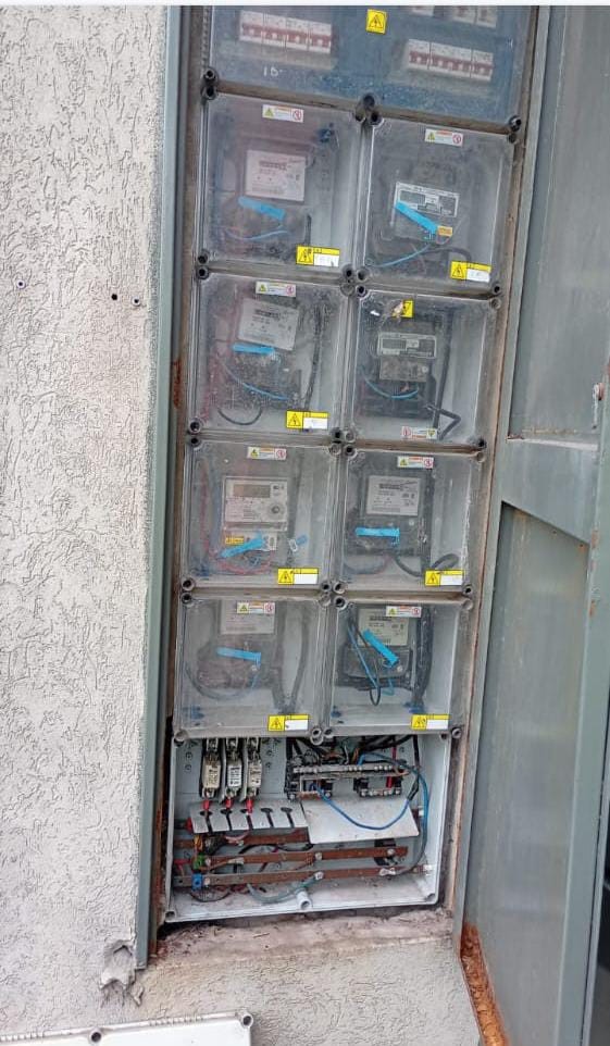 Electricidad, Arreglos generales en Recoleta — trabajo 3