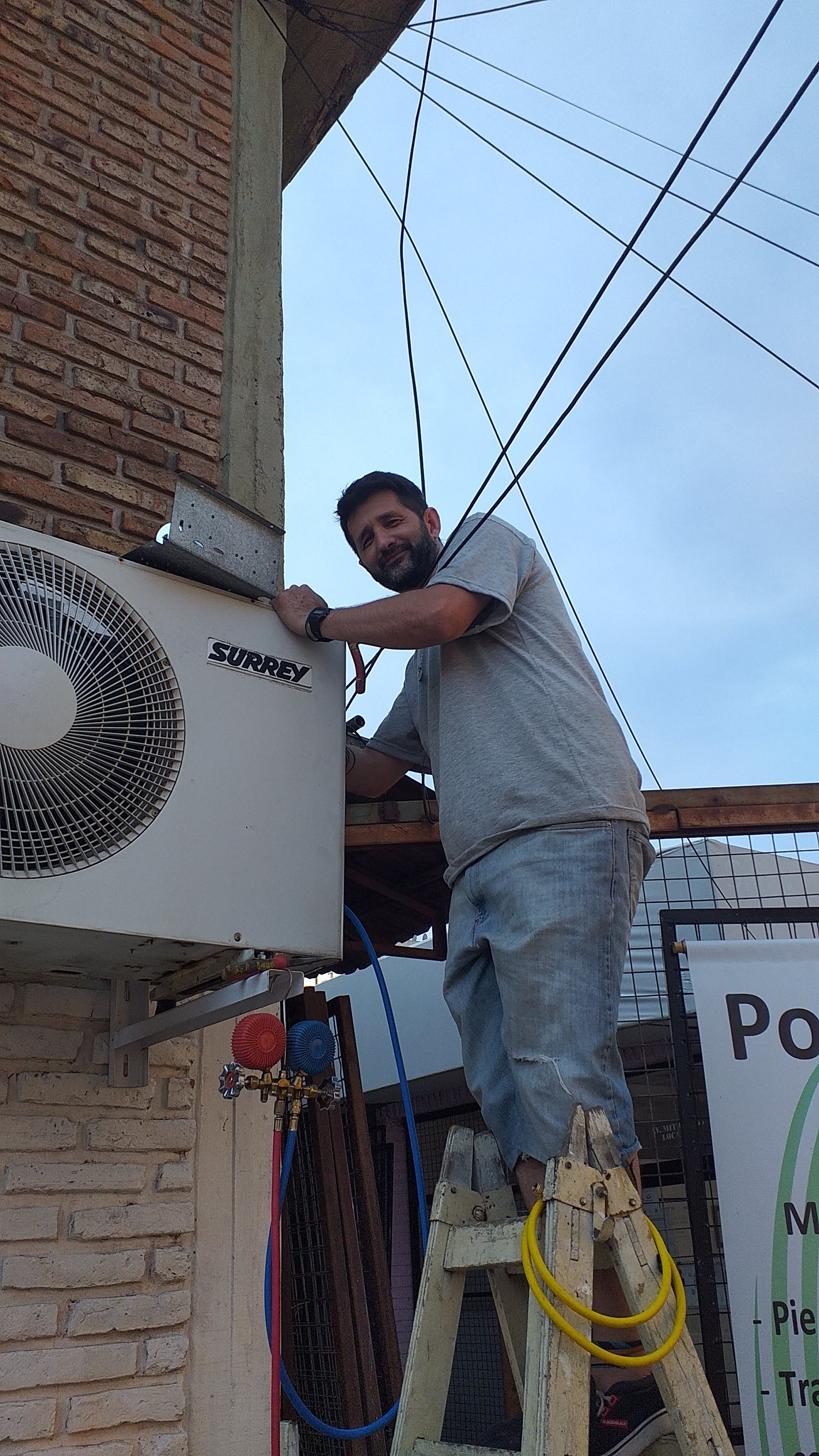 Plomero, Mantenimiento del hogar, Mantenimiento de oficinas, Colocación de cortinas / barrales, Carpintero, Herrero, Techista, Pintor en Florida Oeste — trabajo 3