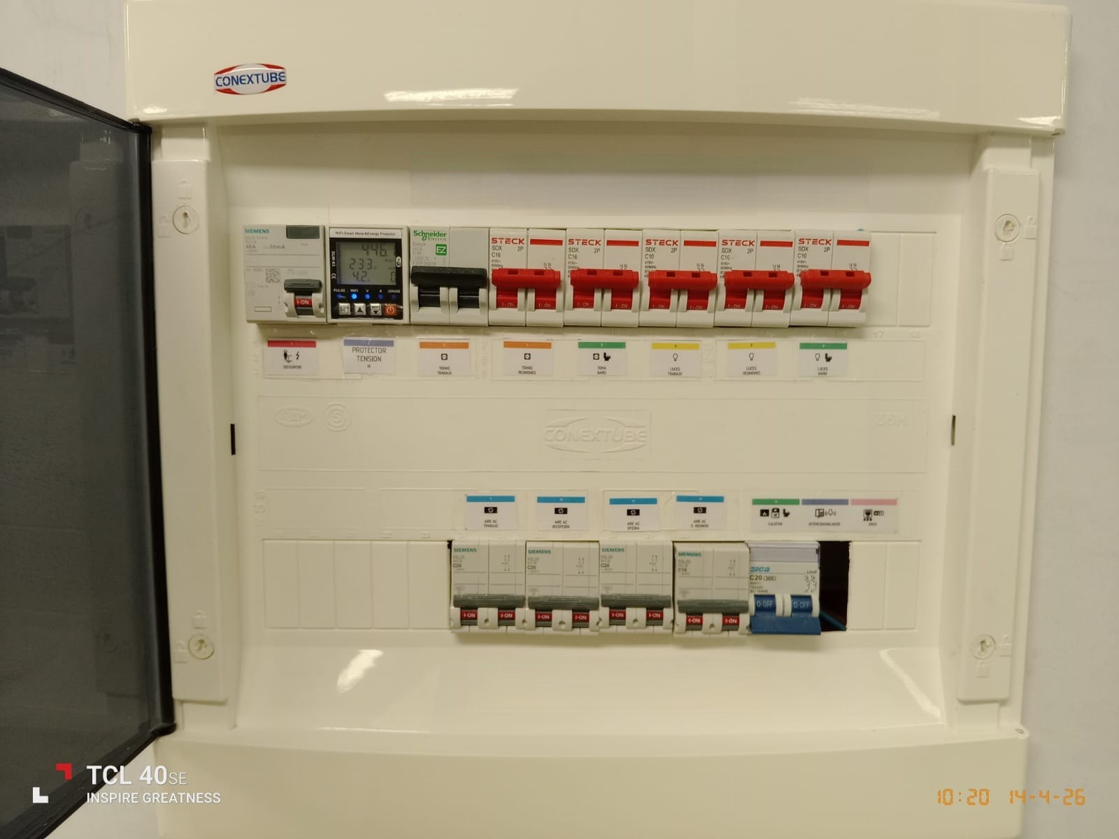 Electricista, Técnico electricista del hogar, Instalador de cámaras, Instalador de alarmas, Instalador de redes / wifi en Ciudad Universitaria — trabajo 2
