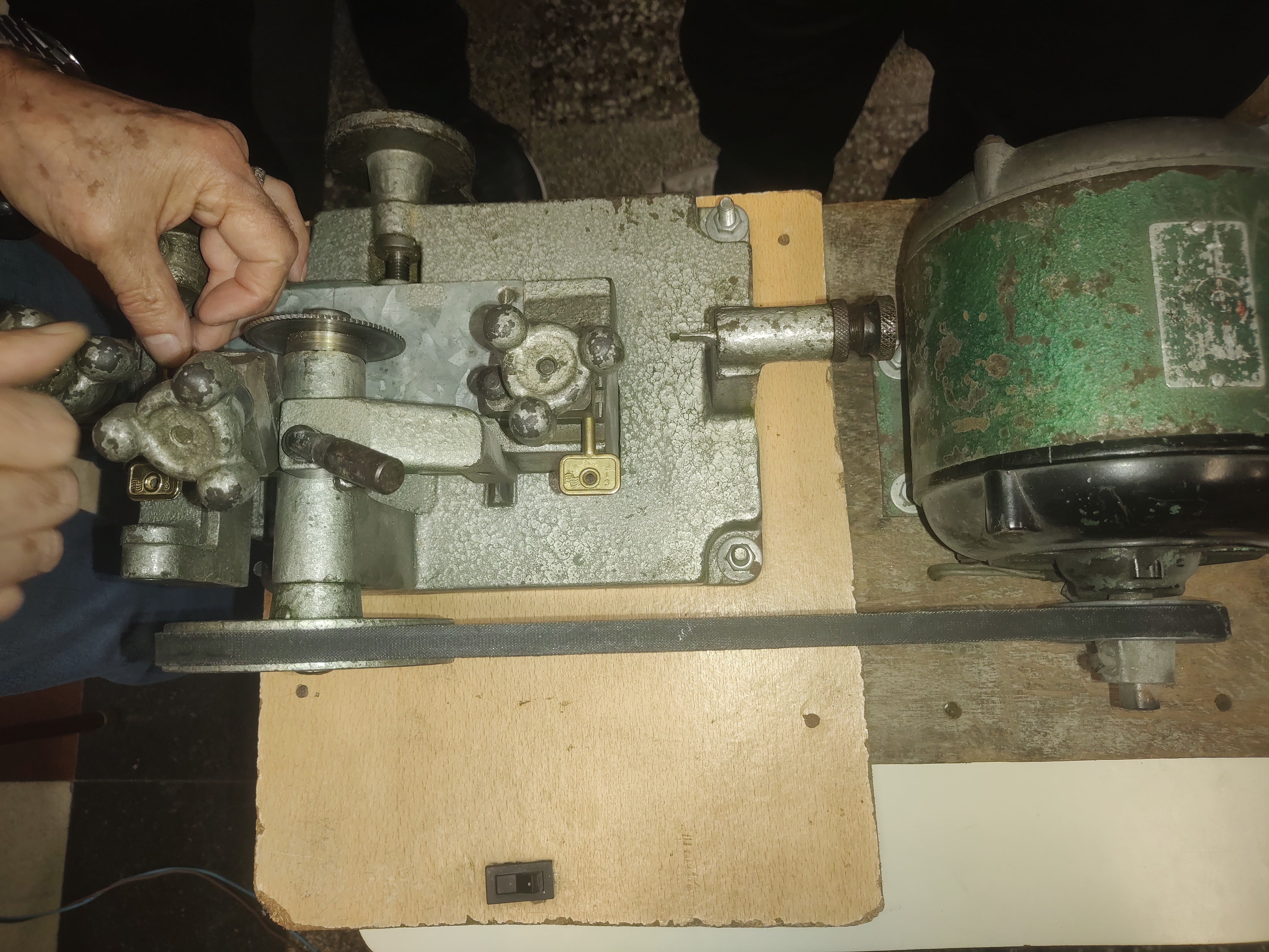 Lustrador de muebles en CABA  — trabajo 2