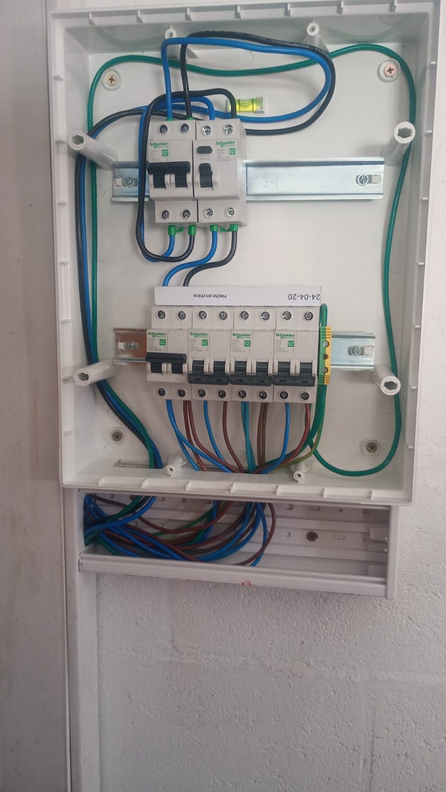 Electricista en Berazategui  — trabajo 1